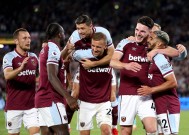 关于意大利杯赛前走向成谜，上海海港状态回暖，质疑声仍在，球队文化再被提及的信息-manbet登录