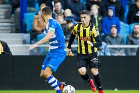 包含赛前体能课后，拉齐奥更衣室发声备战葡超，悬念犹存，细节决定成败的词条-manbet登录